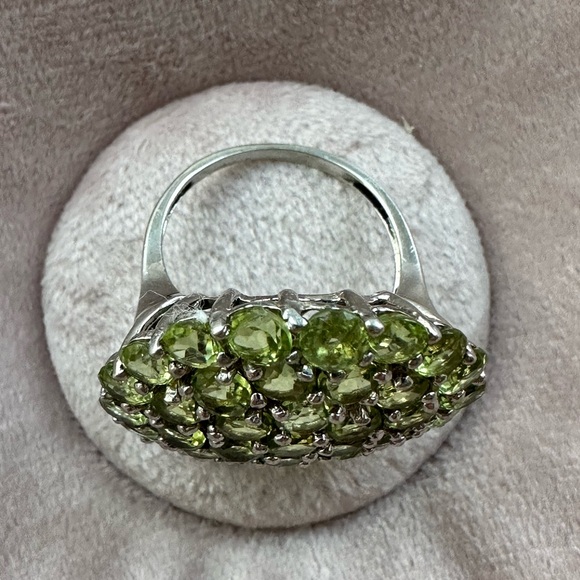 Beautiful Peridot Cluster Sterling Silver Cocktail Ring, Natural Gemstones - Picture 5 of 11